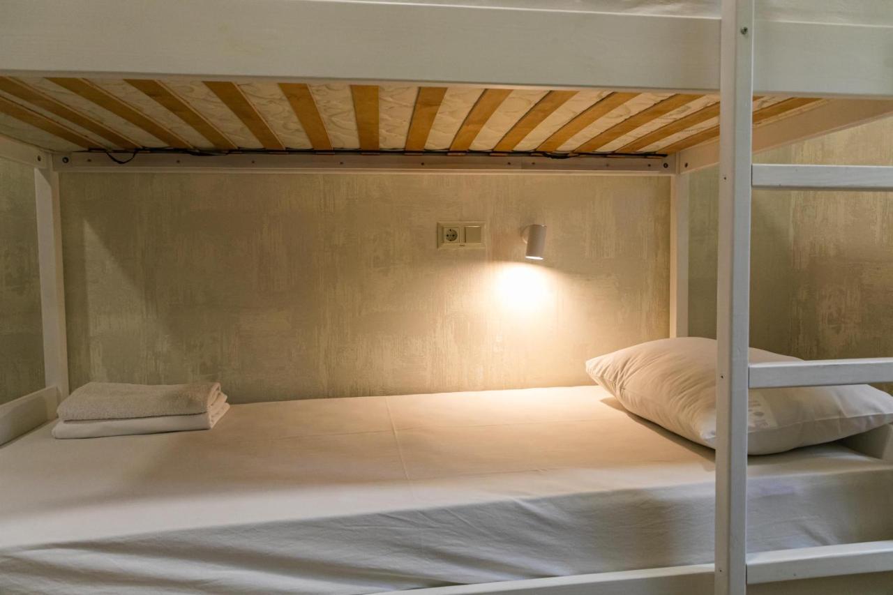 Alina Hotel & Hostel Uzhhorod Εξωτερικό φωτογραφία