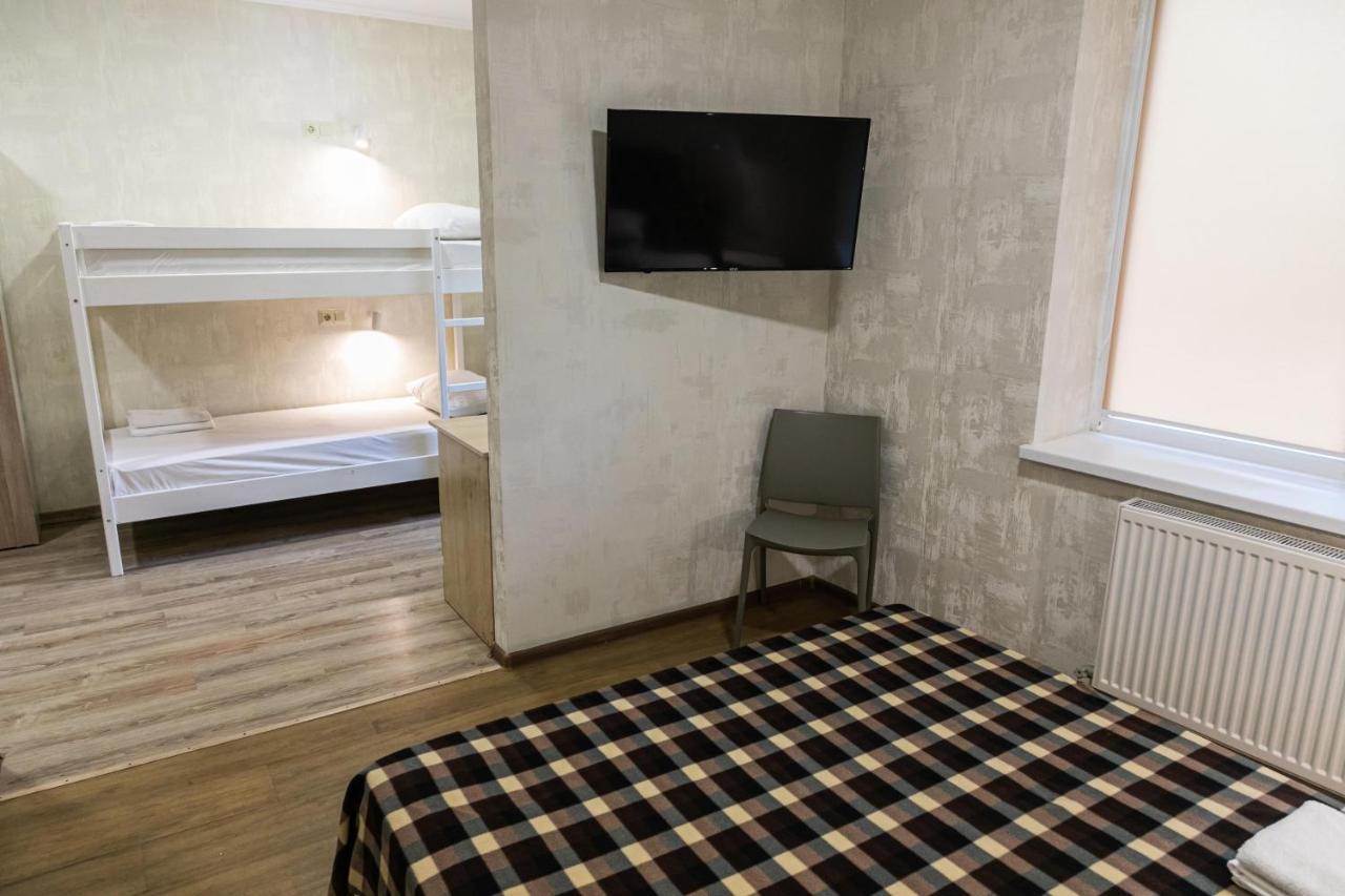 Alina Hotel & Hostel Uzhhorod Εξωτερικό φωτογραφία