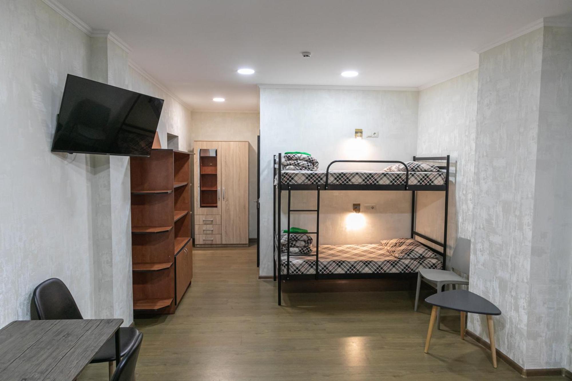 Alina Hotel & Hostel Uzhhorod Εξωτερικό φωτογραφία