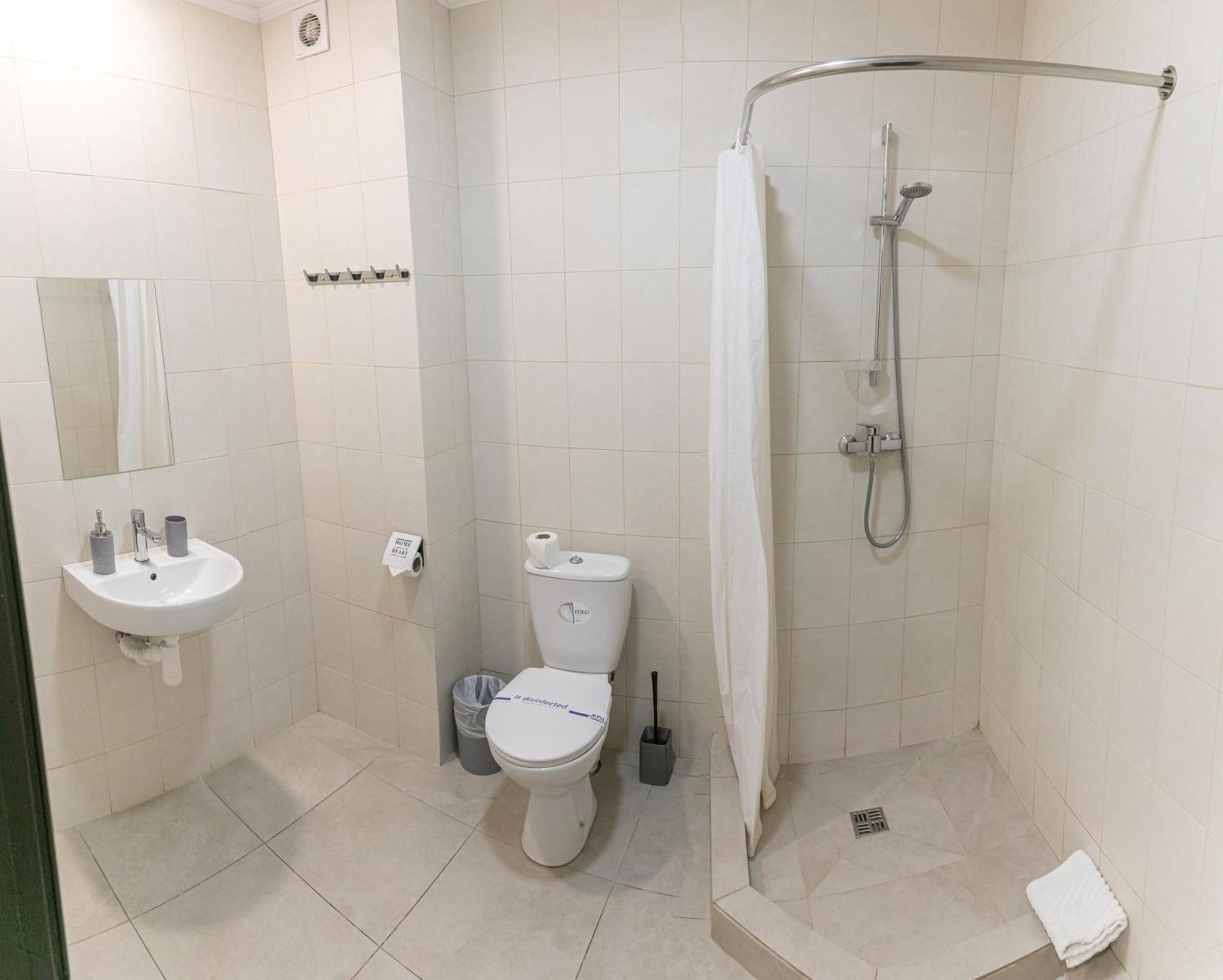 Alina Hotel & Hostel Uzhhorod Εξωτερικό φωτογραφία