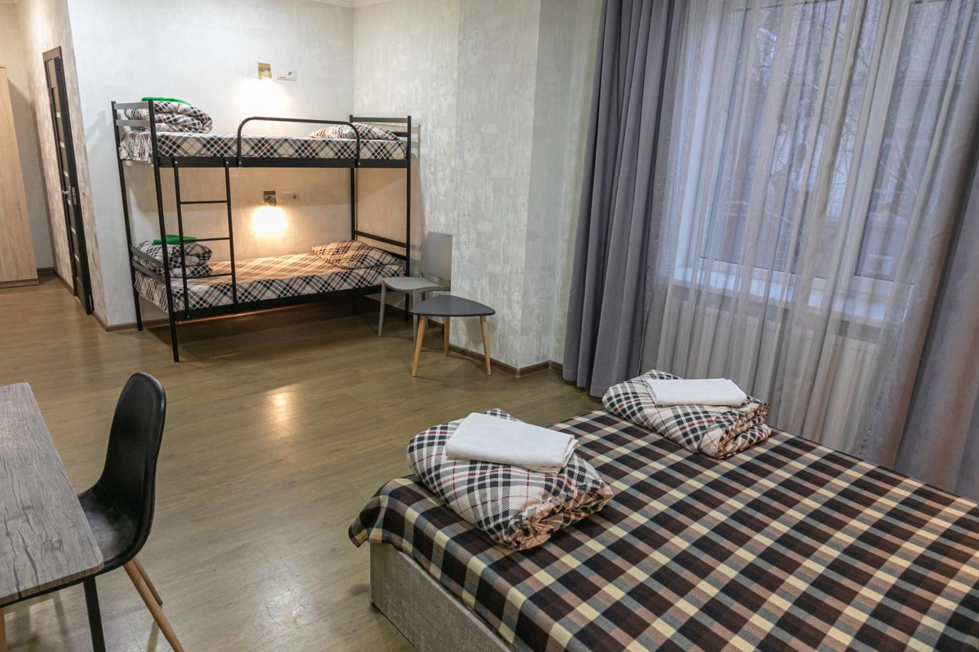 Alina Hotel & Hostel Uzhhorod Εξωτερικό φωτογραφία